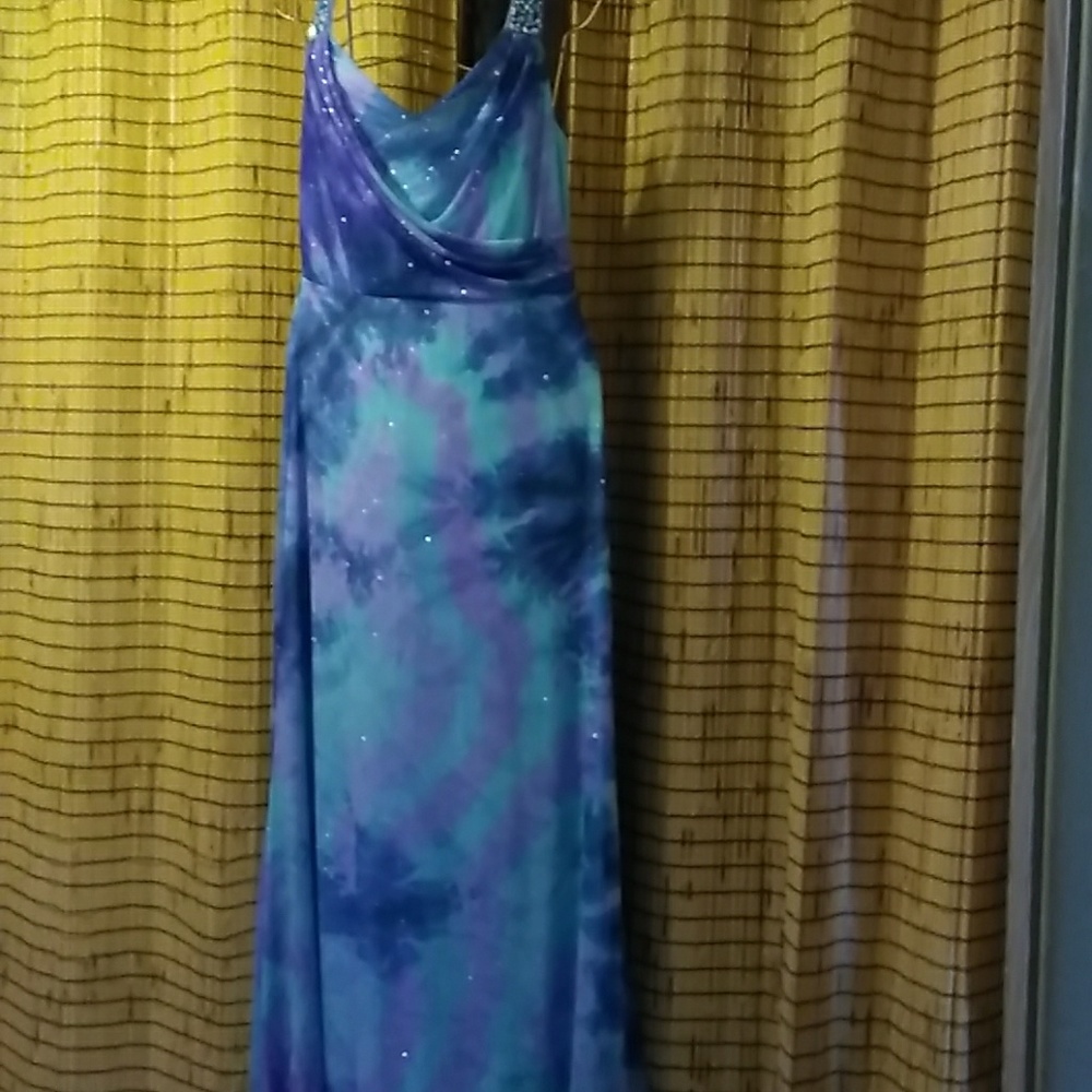 Long dress